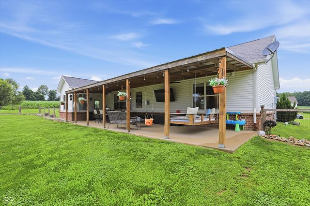3670 E Waterford Court, Cloverdale, IN 46120