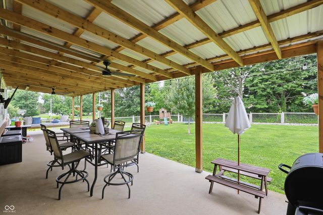 3670 E Waterford Court, Cloverdale, IN 46120