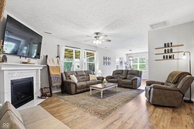 3670 E Waterford Court, Cloverdale, IN 46120