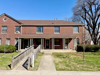 12 1/2 College Ct, Louisville, KY 40203