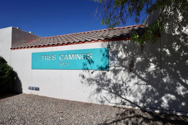 1025 Valencia Drive SE APT 10, Albuquerque, NM 87108