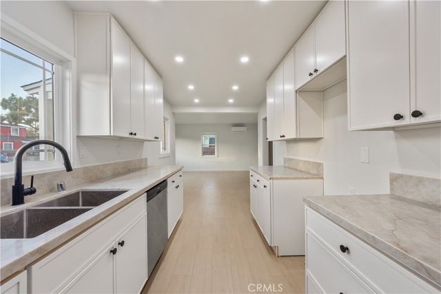 2002 N Salinas, Los Angeles, CA 90059