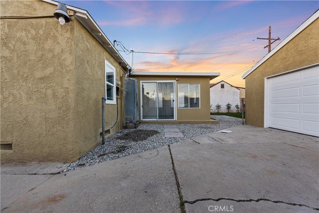 2002 N Salinas, Los Angeles, CA 90059