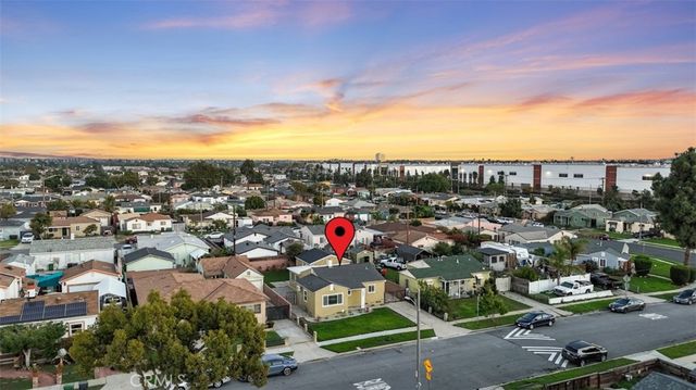 2002 N Salinas, Los Angeles, CA 90059