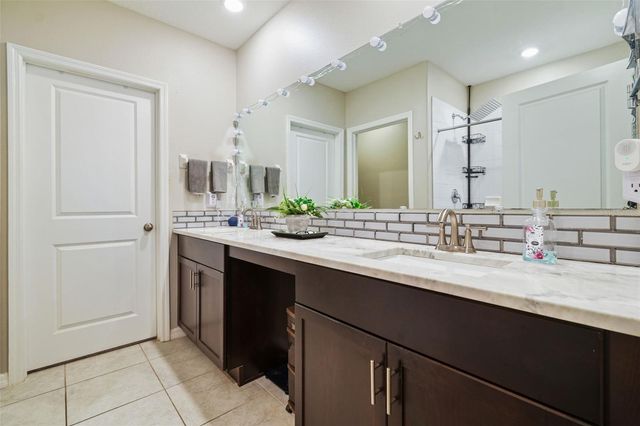 984 OLIVE CONCH STREET, Ruskin, FL 33570