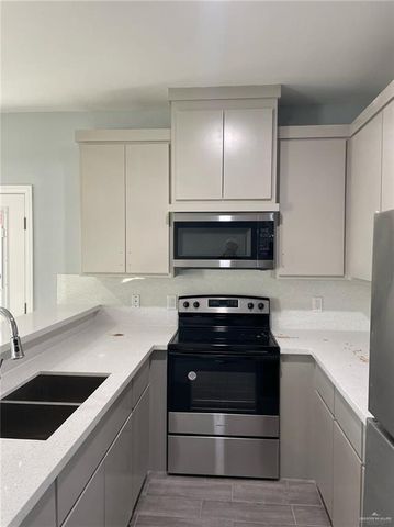 12720 N 33rd Lane, Mcallen, TX 78504