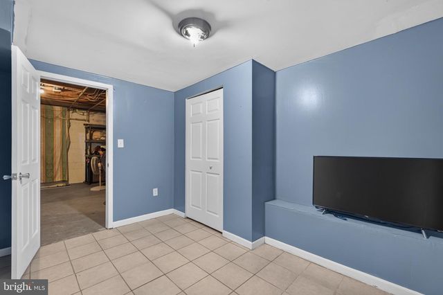 210 S 36TH ST, Camden, NJ 08105
