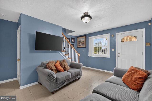 210 S 36TH ST, Camden, NJ 08105