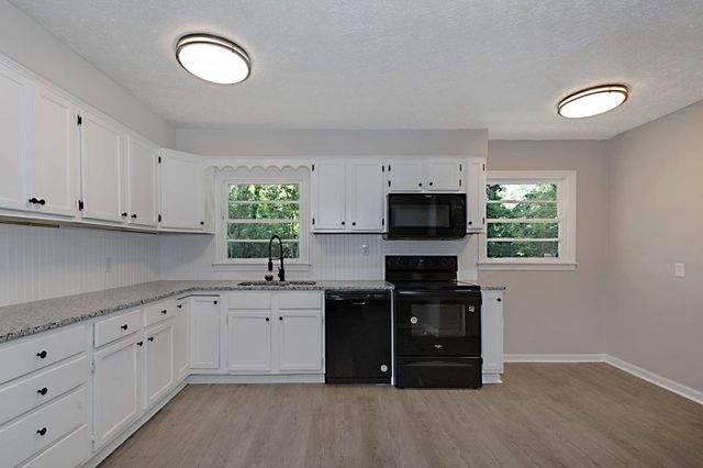 3122 Glenwood Drive, Columbus, GA 31906
