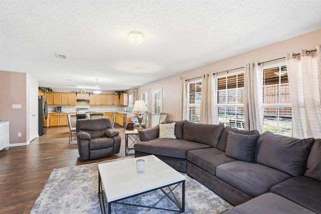 1632 Lionheart Drive, Little Elm, TX 75036