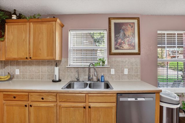 1632 Lionheart Drive, Little Elm, TX 75036