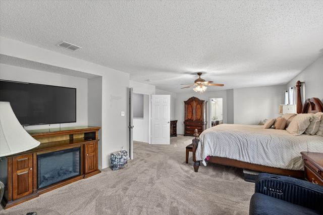 1632 Lionheart Drive, Little Elm, TX 75036