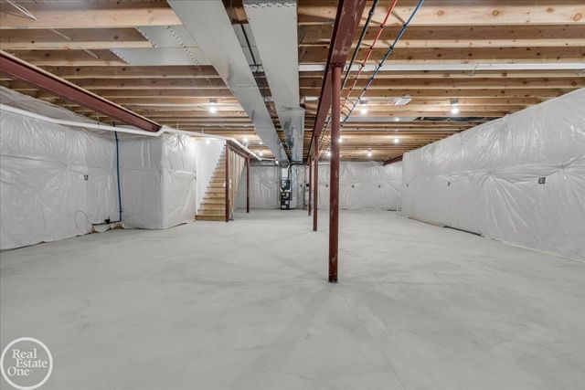 1920 Sheldrake Lane, St, MI 48079