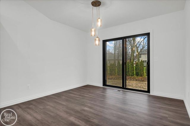 1920 Sheldrake Lane, St, MI 48079