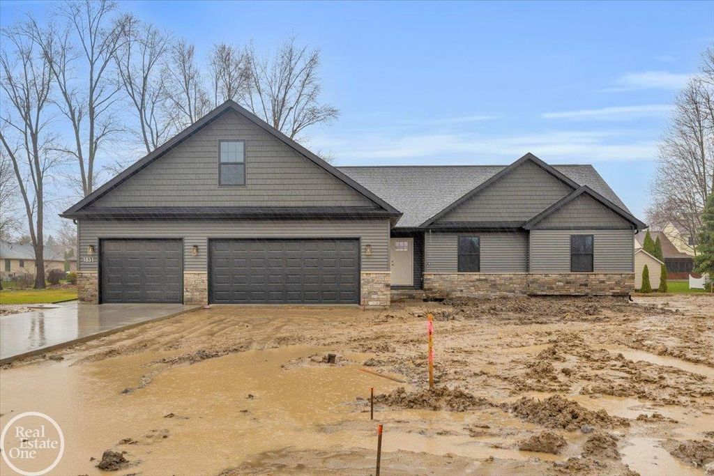 1920 Sheldrake Lane, St, MI 48079