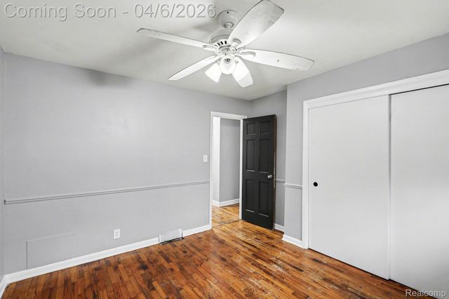 1260 Gilbert Street, Flint Charter Township, MI 48532