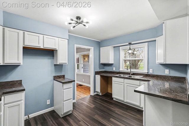 1260 Gilbert Street, Flint Charter Township, MI 48532