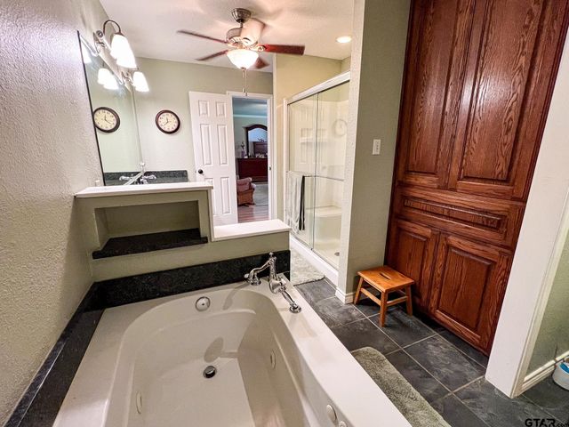 1007 NE CR 2010, Mt Vernon, TX 75457