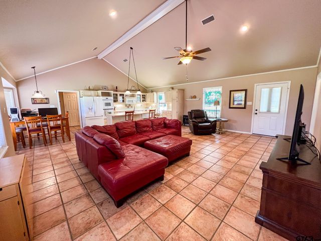 1007 NE CR 2010, Mt Vernon, TX 75457