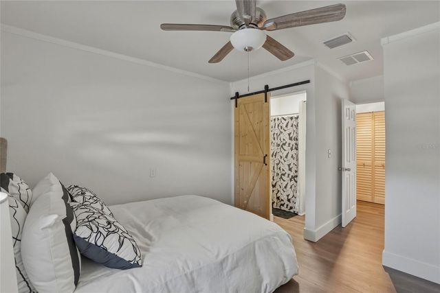 220 45TH AVENUE S, St Petersburg, FL 33705