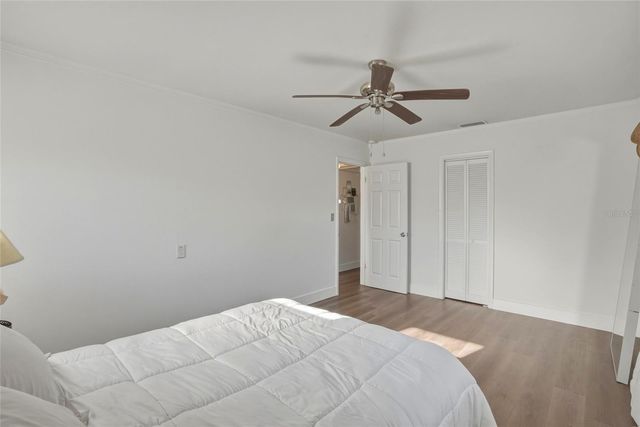 220 45TH AVENUE S, St Petersburg, FL 33705