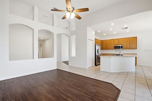 5917 WEDGEFIELD DRIVE, Zephyrhills, FL 33541