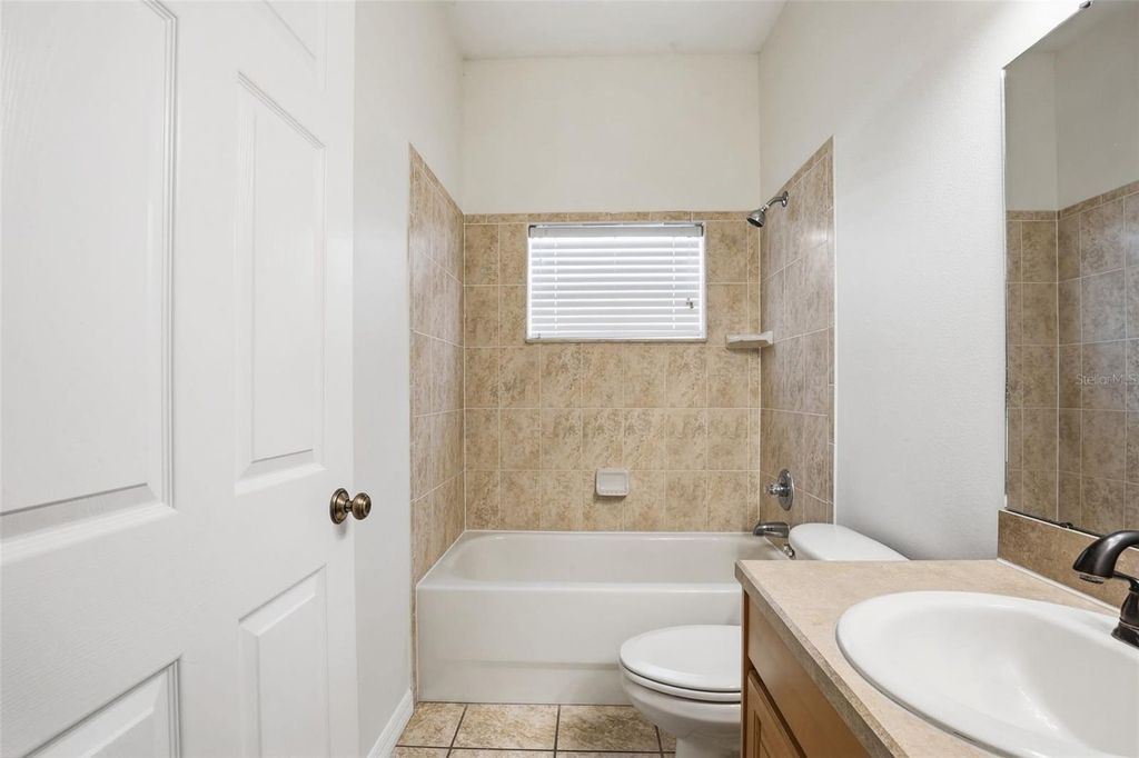 Image 37 of property listing at 5917 WEDGEFIELD DRIVE, Zephyrhills, FL 33541