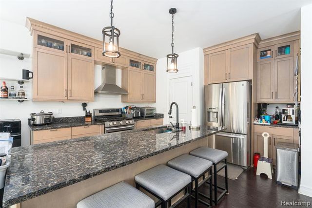 14664 Hannebauer Court, Sterling Heights, MI 48313