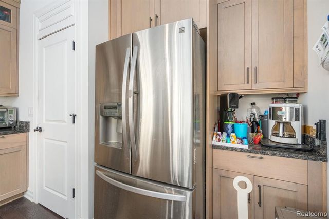 14664 Hannebauer Court, Sterling Heights, MI 48313