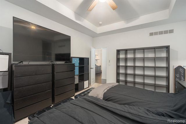 14664 Hannebauer Court, Sterling Heights, MI 48313