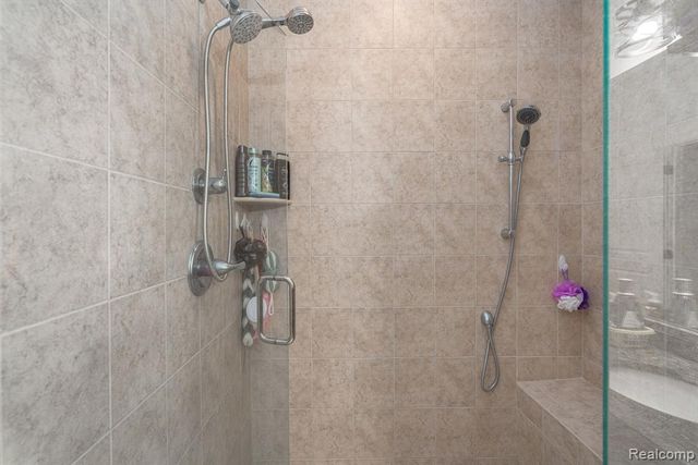 14664 Hannebauer Court, Sterling Heights, MI 48313