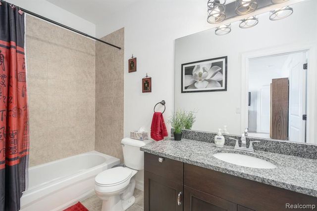 14664 Hannebauer Court, Sterling Heights, MI 48313