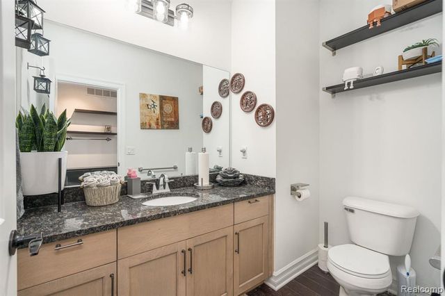 14664 Hannebauer Court, Sterling Heights, MI 48313