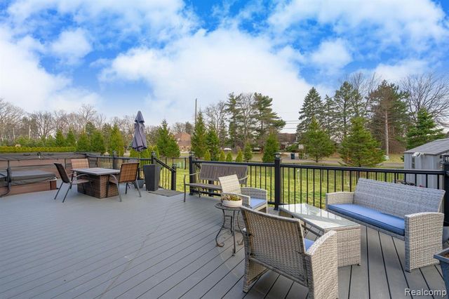 14664 Hannebauer Court, Sterling Heights, MI 48313