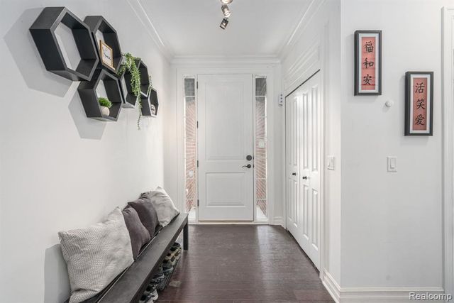 14664 Hannebauer Court, Sterling Heights, MI 48313