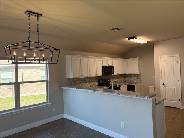 2027 Fair Weather Drive, Lancaster, TX 75146