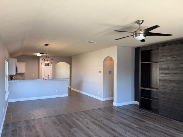 2027 Fair Weather Drive, Lancaster, TX 75146