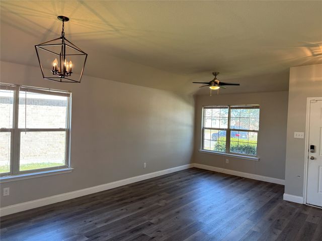 2027 Fair Weather Drive, Lancaster, TX 75146