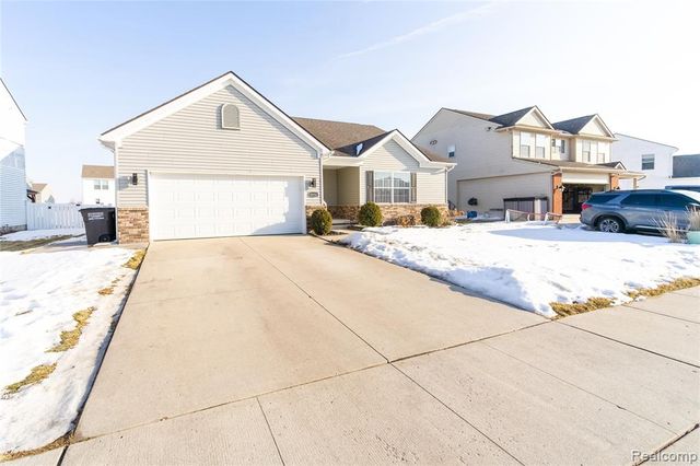 9054 Rock Harbor Drive, Newport, MI 48166