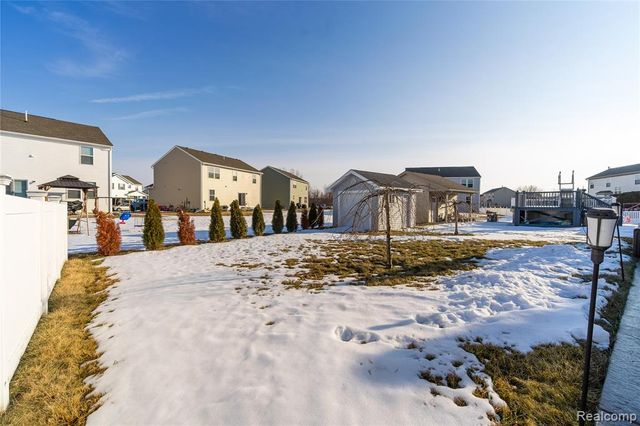 9054 Rock Harbor Drive, Newport, MI 48166