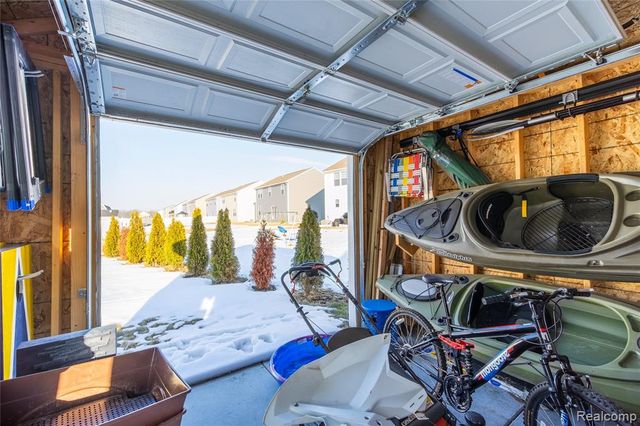 9054 Rock Harbor Drive, Newport, MI 48166