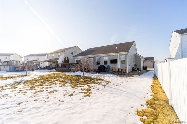 9054 Rock Harbor Drive, Newport, MI 48166