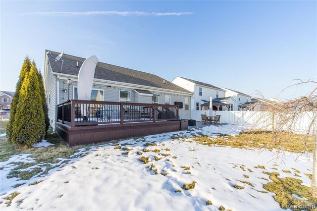 9054 Rock Harbor Drive, Newport, MI 48166