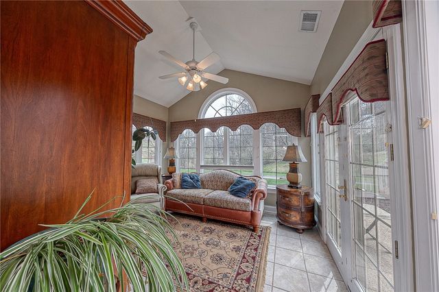 3226 Waters Edge, Murrysville, PA 15668