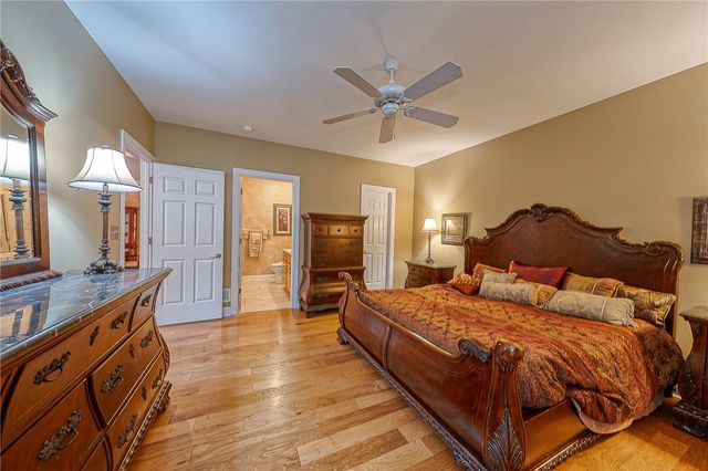 3226 Waters Edge, Murrysville, PA 15668