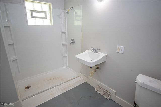 970 Mercer Avenue, Akron, OH 44320