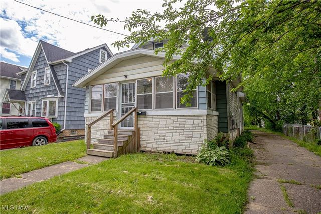 970 Mercer Avenue, Akron, OH 44320