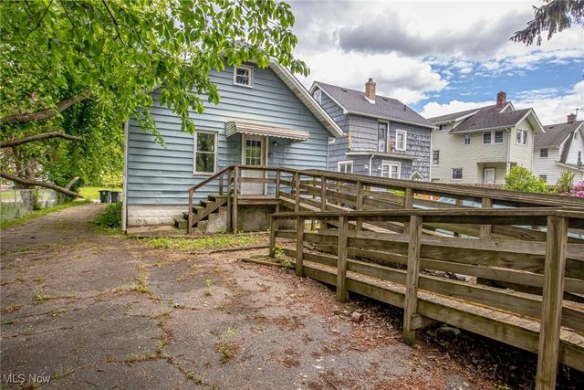 970 Mercer Avenue, Akron, OH 44320