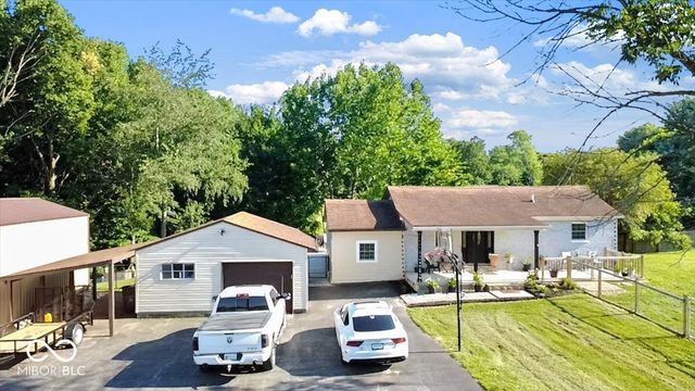 7785 E North Drive, Camby, IN 46113