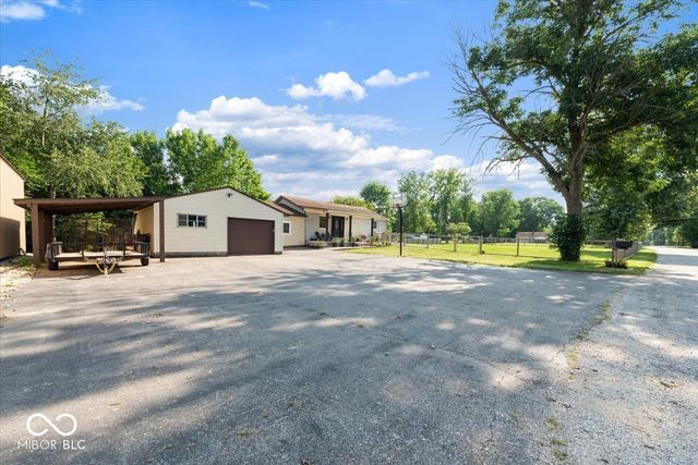 7785 E North Drive, Camby, IN 46113